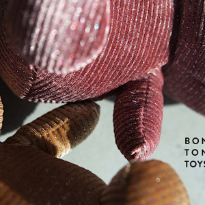 Peluche Miffy en velours côtelé (23 cm) Glamour "Rose" Bon Ton Toys