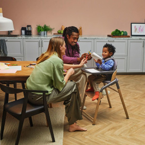 Chaise haute évolutive en bois et bioplastique Giraffe "Bois chaud/Gris" Bugaboo