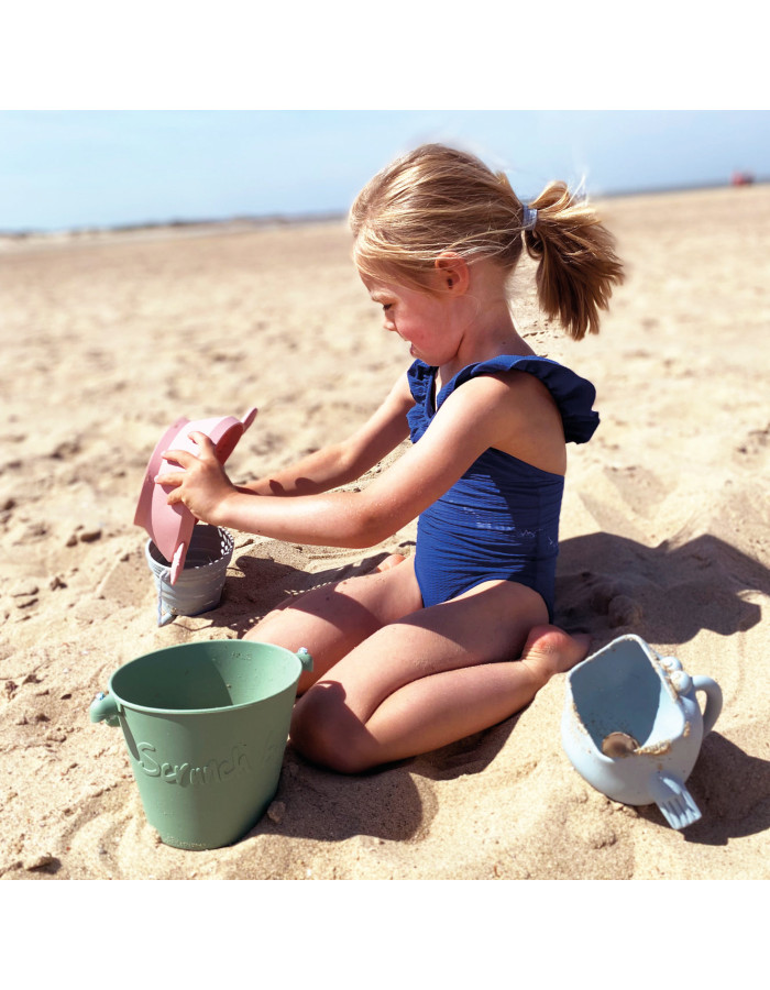 Seau De Plage En Silicone Souple SCRUNCH - Corail, 1,5 Litre, Pliable