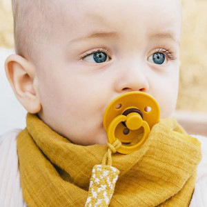 Attache sucette en coton bio avec clip en bois Paci Braid "Pale Butter/Ivoire" BIBS