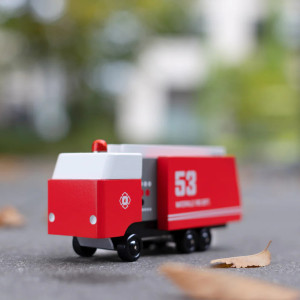 Camion de Pompiers en bois pour enfant Candylab Toys