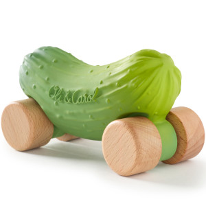 Voiture en caoutchouc naturel et bois "Pépino le Concombre" (0-4 ans) Oli & Carol