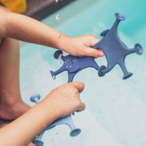 Jouet de bain à ventouse en silicone Animaux "Mrs Elephant" (12 mois et +) 