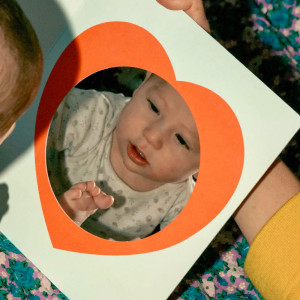 Livre bébé en carton "C'est toi" (0-2 ans) d'Atelier Sage Marcel & Joachim