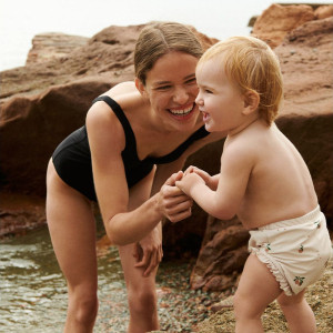Culotte de bain bébé fille anti-UV Mila "Pêches" Liewood