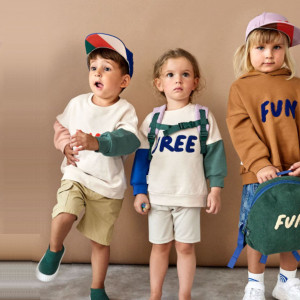 Sweat bébé en coton bio "Little Gang Free"