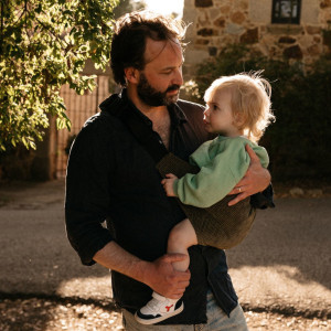Porte-bébé en velours côtelé "Olive" Wilride