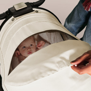 Poussette Avi Spin chassis noir "Almond Beige" Cybex
