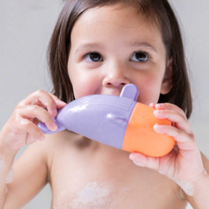 Jouet de bain arroseur en silicone Squeezi "Baleine" (12 mois et +) Quut