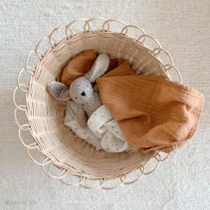 2 petits langes en mousseline de coton bio "Pia/Camel" (70x70 cm) Charlie Crane