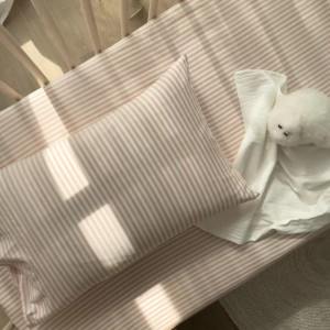 Drap housse 60x120 en Percale de Coton Bio "Rayure Rose" Kadolis