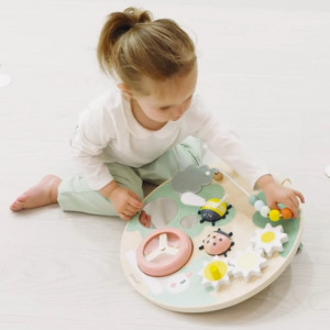 Panneau d'activités en bois "Sweet Cocoon" (12-36 mois)