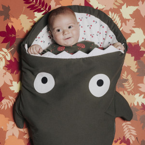 Sac de couchage bébé (1/18 mois) Requin "Kaki / Cerises" Baby Bites