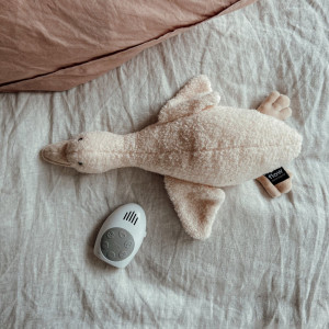 Peluche apaisante musicale Baby Conforter USB Liva l'Oie "Beige" (rechargeable)