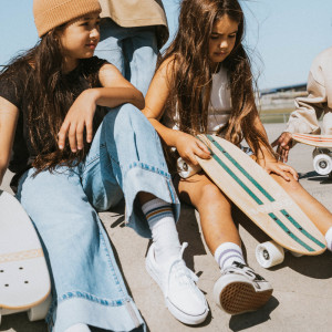 Skateboard en bois enfant "Vert" (3-10 ans) Banwood