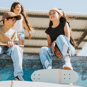 Skateboard en bois enfant "Menthe" (3-8 ans) Banwood