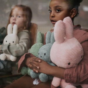 Peluche Miffy en velours côtelé  (33 cm) Eco "Rose" Bon Ton Toys