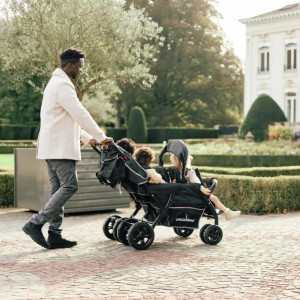 Poussette Quadruple 4 enfants Autobrake "Noir" Childhome