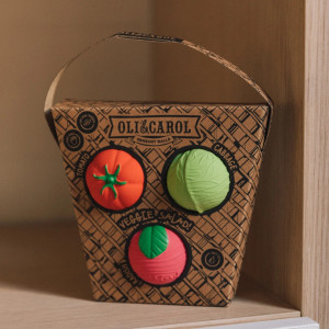 Coffret de balles sensorielles bébé  en caoutchouc naturel "Salade de Légumes" Oli & Carol