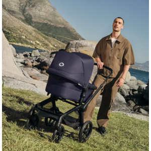  Poussette Bugaboo Fox5 Renew complète châssis noir "Deep Indigo"