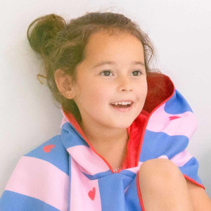 Poncho de plage microfibre enfant "Cerise" (1-6 ans) Quut