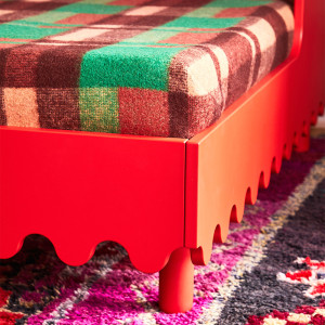 Lit junior 70x140 en bois Moss "Rouge" Oeuf NYC