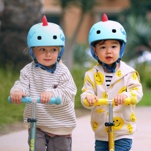 Casque enfant Dinosaure 3D avec LED (53/58cm) Micro