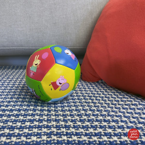 Balle bébé souple "Peppa Pig" (1 an et +) Maison Petit Jour
