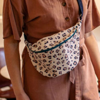 Sac banane à langer en coton "All over Leopard"