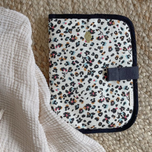 Protège carnet de santé en coton Edgar "Leopard" Milinane