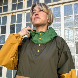 Poncho de pluie Long "Kaki" (adulte) Poule Party