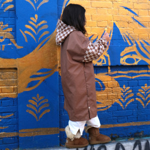Poncho de pluie Long "Damier Marron" (enfant) Poule Party
