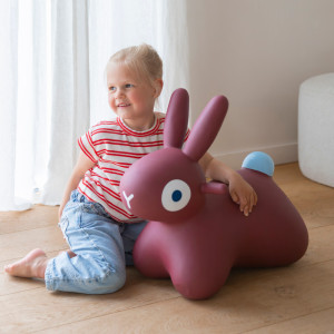 Animal sauteur Hoppi Lapin "Bordeaux" (2-7 ans) Quut