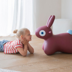 Animal sauteur Hoppi Lapin "Bordeaux" (2-7 ans) Quut