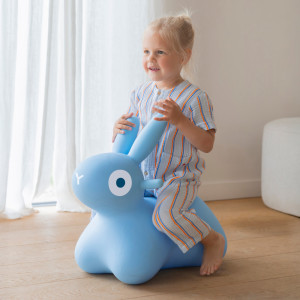Animal sauteur Hoppi Lapin "Bleu" (2-7 ans) Quut