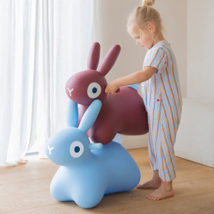 Animal sauteur Hoppi Lapin "Bordeaux" (2-7 ans) Quut