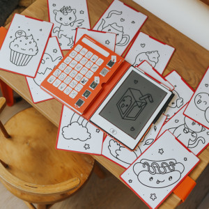 Tablette à dessin lumineuse KIDYDRAW-MINI "Kawai" (3 ans et +)