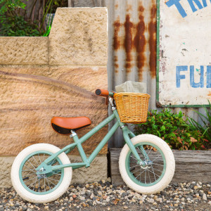 Draisienne en acier First Go (2,5-5 ans) "Vert Forêt" Banwood