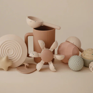Jouet de bain en silicone "Roue à eau" (10 mois et +) Mushie