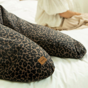 Coussin de maternité / allaitement Big Flopsy en Jersey " Léopard" Beaba
