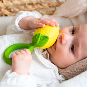 Hochet de dentition en caoutchouc naturel "Citron" Oli & Carol