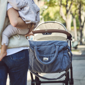 Sac à langer Comme un bonbon en double gaze de coton "Wavy Gris" Bebel