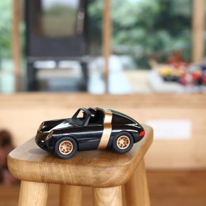 Voiture Luft Crow "Noir/Or" (17,5 cm) Playforever