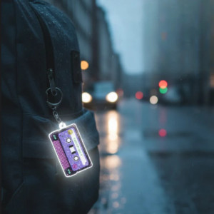 Porte-clé réfléchissant Lumibuddy "Cassette" Rainette