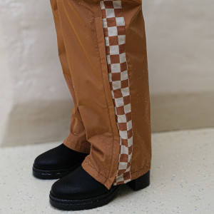Pantalon de pluie "Damier Marron" (adulte) Poule Party