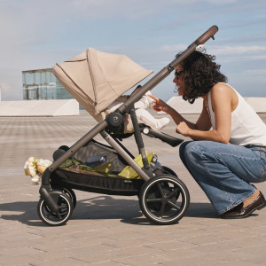  Poussette électrique eGazelle S "Almond Beige" Cybex