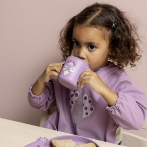 Tasse d'apprentissage à bec et anses en silicone "Mrs Peacock" Trixie