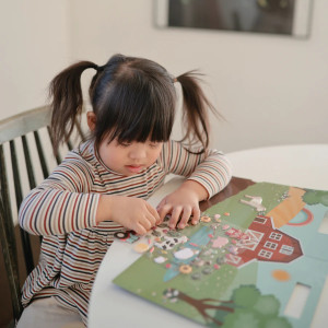Livre de stickers réutilisables "La Ferme" Mushie