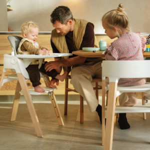 Chaise Haute évolutive 2-en-1 Steps "Blanc / Naturel" Stokke