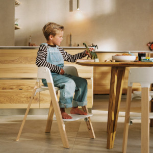 Chaise Haute évolutive 2-en-1 Steps "Blanc / Naturel" Stokke